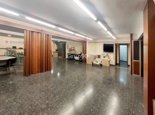 3 LOCALES COMERCIALES EN  ZONA INSTITUT — 7