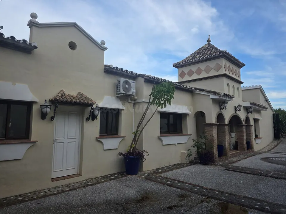 Chalet 6 habitaciones 415m² en venta - Paraiso-Barronal