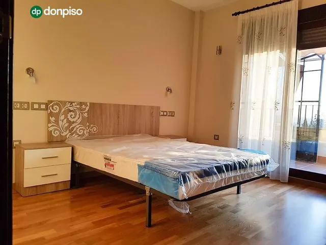 Ático de 1 dormitorio en barrio de Monachil. — 7