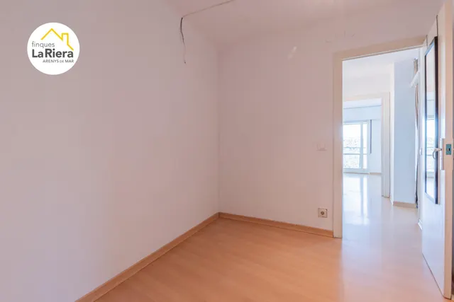 Piso con impresionantes vistas a mar y montaña — 30
