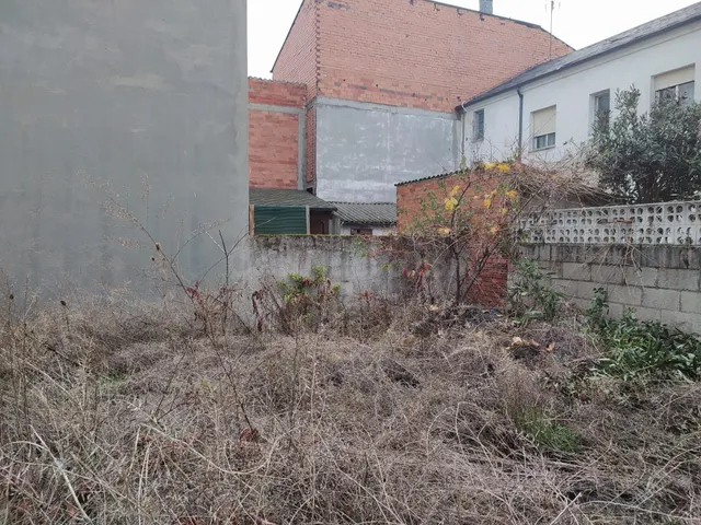VENTA SOLAR URBANO EN CUATROVIENTOS (PONFERRADA) — 5
