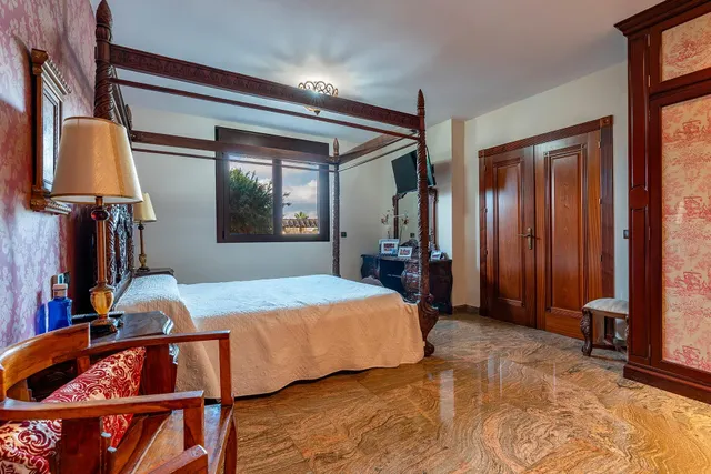Exclusivo Chalet Independiente en Almerimar: Elegancia, Amplitud, Privacidad, Gran Parcela, Excelentes Calidades y Acabados de Lujo — 21
