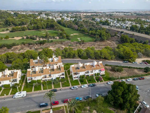 ENCANTADOR BUNGALOW REFORMADO INTEGRALMENTE Y AMUEBLADO EN VILLAMARTÍN – ORIHUELA COSTA — 27