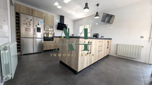 Exclusivo Chalet Reformado en Caceres - R-66 por 594.900€ — 17