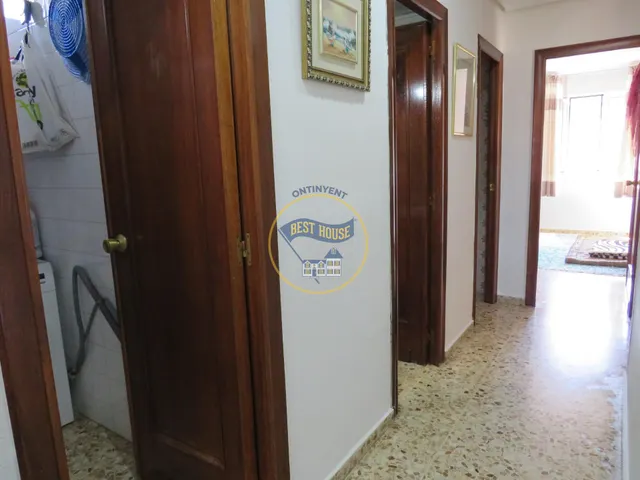 AMPLIO PISO EN EL CENTRO CON ASCENSOR Y TRASTERO EN ONTINYENT (VALENCIA) — 11