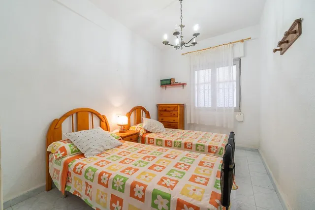 Vivienda en Torrevieja de planta baja al lado de la playa. - foto 2