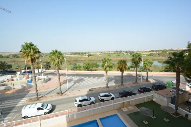 Apartamento 2 habitaciones 70m² en venta - Avenida del puerto — 33