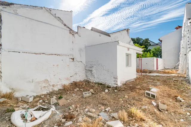 Terreno urbano en venta - Caparacena — 22