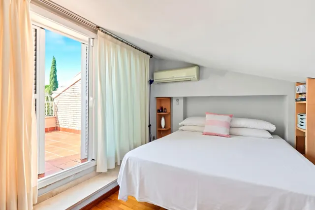 Exclusiva casa con piscina , ascensor y placas solares en llavaneres — 34