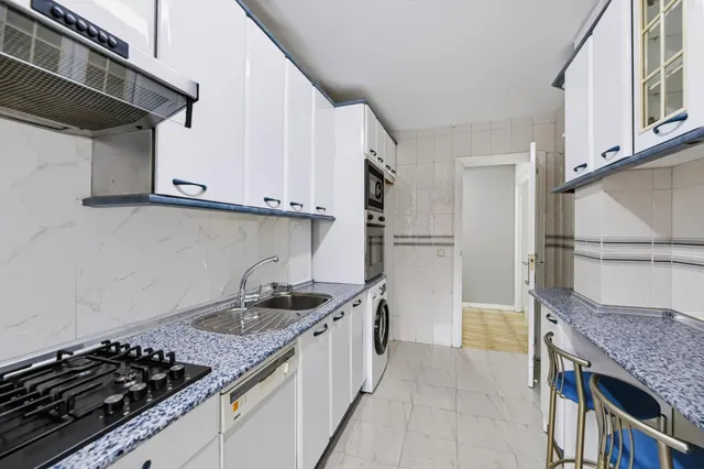 Piso 3 habitaciones 107m² en venta - Casco Antiguo — 11