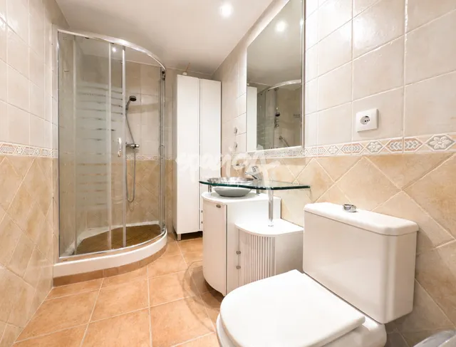 Piso amplio y luminoso en alquiler en Goya barrio Salamanca con piscina comunitaria — 12