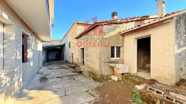 CASA TRADICIONAL DE PIEDRA CON GRAN PARCELA Y ANEXOS EN ABAVIDES (OURENSE) — 8