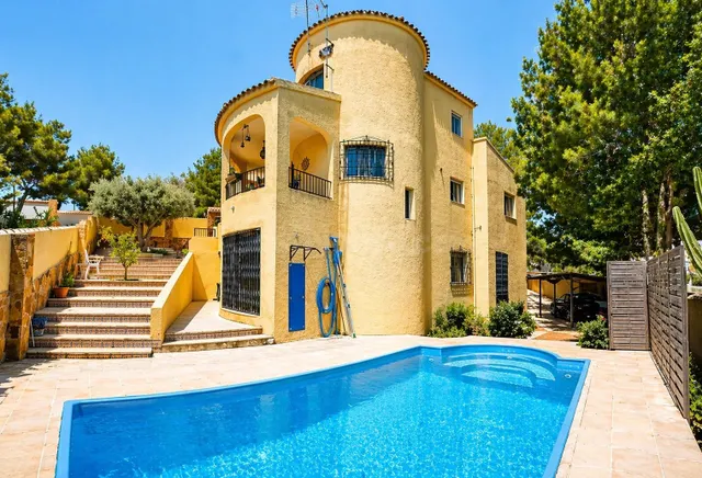 Villa tradicional en Las Filippinas, Orihuela Costa