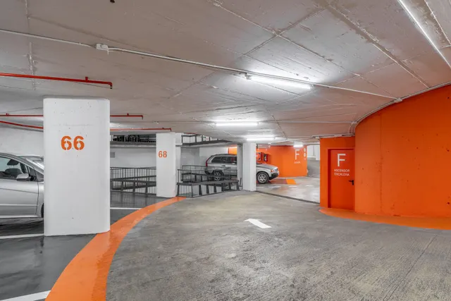 Parking 12m² en alquiler - Barcelona — 46