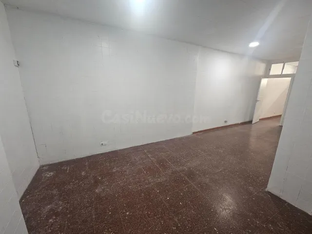 Local Comercial Adaptado a Alojamiento en Lleida - foto 5