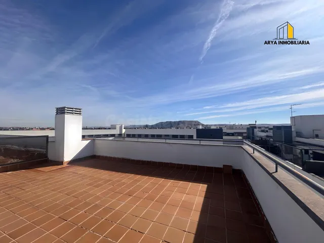 Espectacular Ático en Torrejon de Ardoz con 2 Terrazas y Vistas Inmejorables. — 5