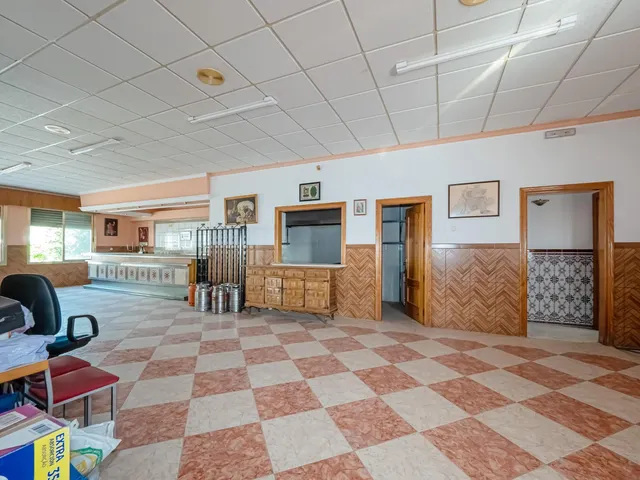 Local comercial 181m² en venta - South of spain — 6