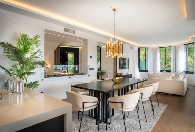 Chalet 5 habitaciones 386m² en venta - Costa del Sol - foto 5