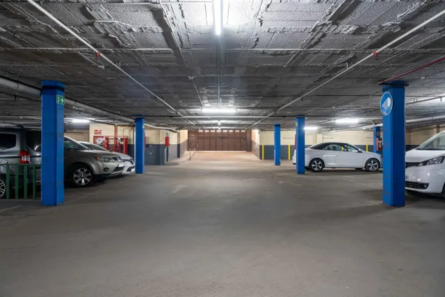 Parking 10m² en alquiler - Eixample — 16