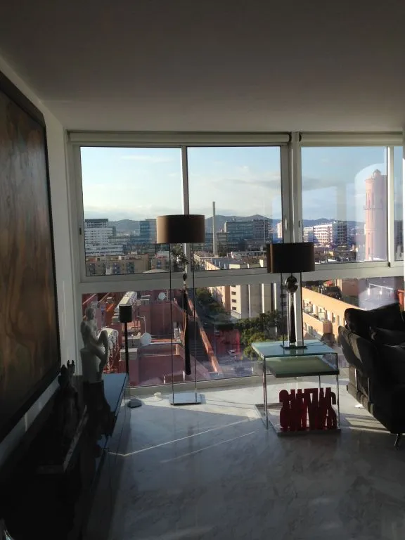 Piso de diseño con Vistas a Mar y Barcerlona — 3