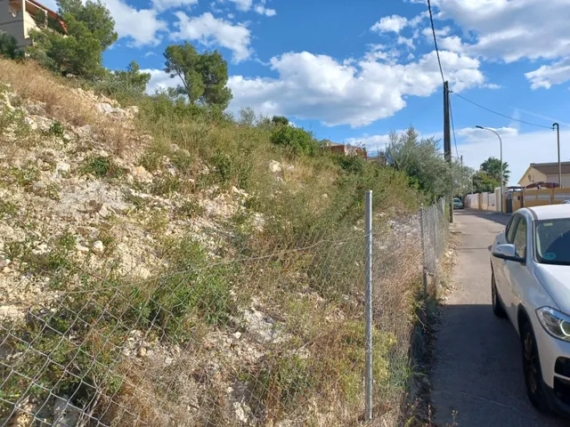Terreno urbano edificable en venta de 814 m2 en zona residencial de Cunit — 10