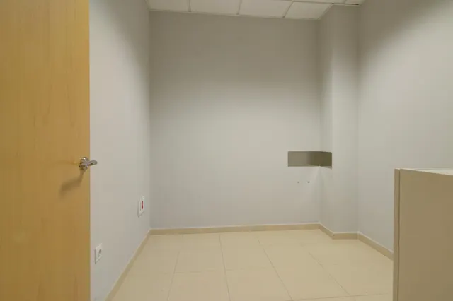 UN ESPACIO PREPARADO PARA TU PRÓXIMO NEGOCIO — 13