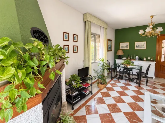 CHALET INDEPENDIENTE CON ENCANTO EN LA ZONA DEL CALASANCIO - foto 4