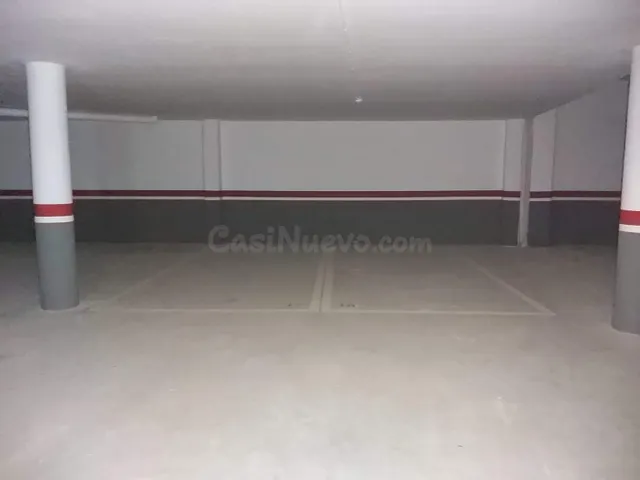 Garaje 32m² en alquiler - Barrio del Pilar