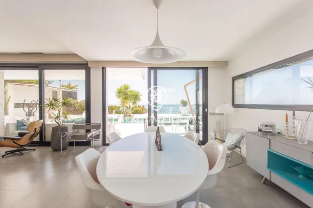 Casa en venta en Sant Vicenç de Montalt con espectaculares vistas al mar — 12