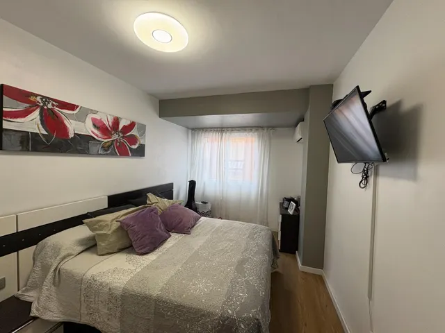 Vivienda totalmente con Ascensor reformada de 3 habitaciones, muy bien equipada y junto a la Alameda — 8