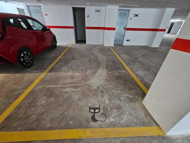 Hermosa Plaza de Garaje con Trastero en Zona Centrica!!!