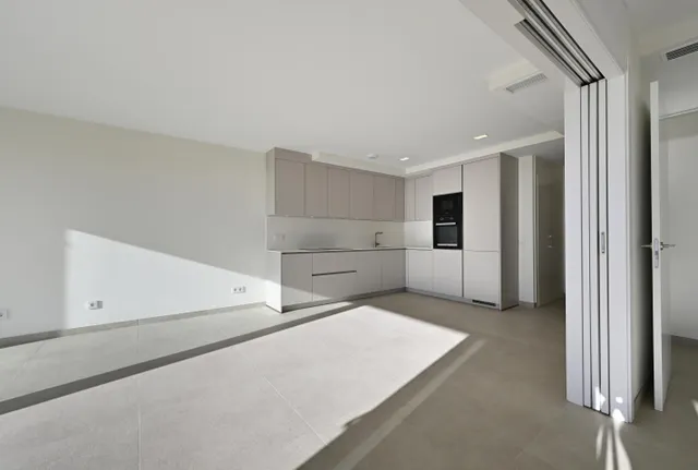 Luxury Ground-Floor Apartment with Private Infinity Pool & Sea Views near Calanova Golf — 17