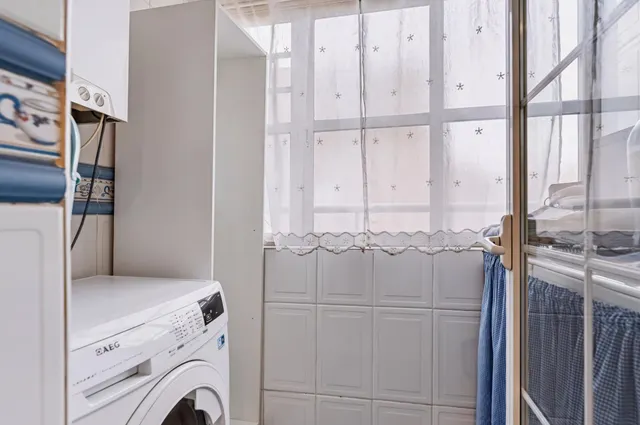 VIVIENDA MUY LUMINOSA DE 3 DORMITORIOS, 2 BAÑOS Y AMPLIA TERRAZA — 26