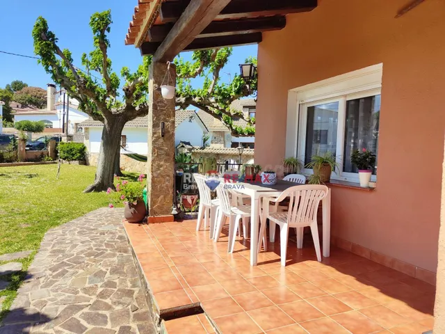 Calonge | Mas Pere: Encantadora casa unifamiliar con jardín  - foto 2