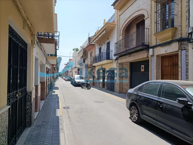 Local comercial en venta en Sevilla - foto 5