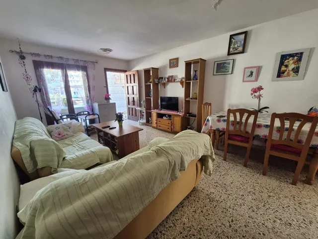 Piso de 3 dormitorios con un gran potencial — 9