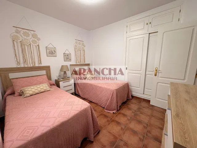 CASA TIPO DÚPLEX CON VISTAS AL MAR — 17