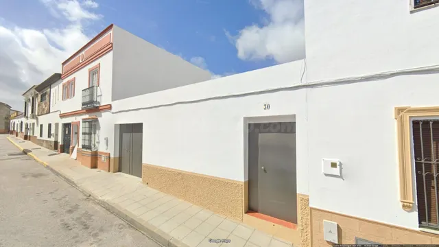 ¡¡OPORTUNIDAD!! Solar urbano de 180 m2 con 9,5 m de fachada 