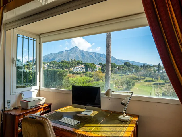 Chalet 7 habitaciones 660m² en venta - Marbella — 41