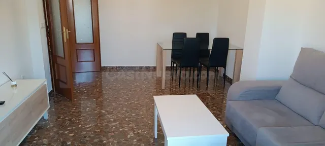 Piso 3 habitaciones 104m² en alquiler - Maracena - foto 3