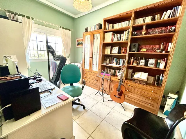 Villa 6 habitaciones 440m² en venta - Los Europeos — 23