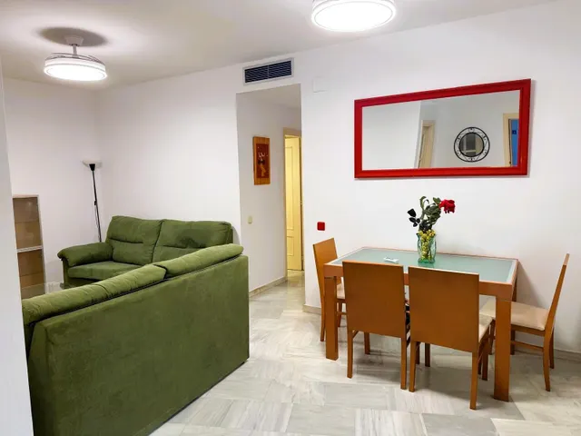 ALQUILER EN LOS CISNES -3 DORM. Y 2 BAÑOS — 6