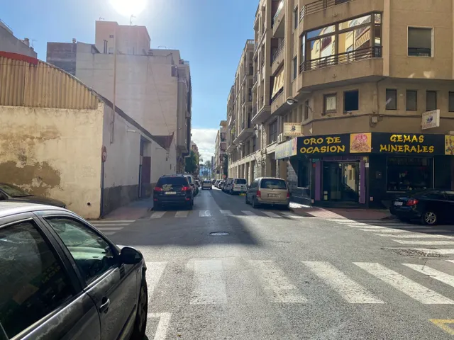 Local comercial o garaje en el centro de Orihuela — 2
