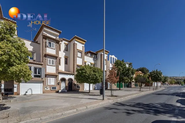VIVIENDA con encanto en PALACIO DE DEPORTES — 38