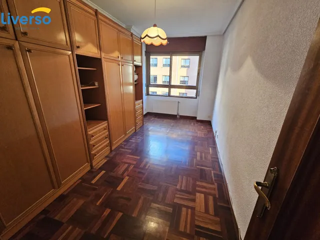 OPORTUNIDAD DE VENTA EN LA ZONA SUR, PISO GRAN TAMAÑO CON GARAJE Y TRASTERO , EXTERIOR!!! — 25