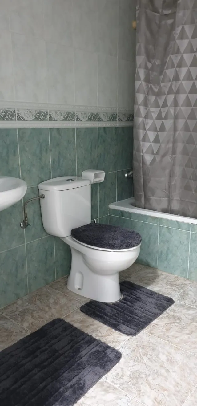 Vivienda con buen acceso al lado del Hospital — 27