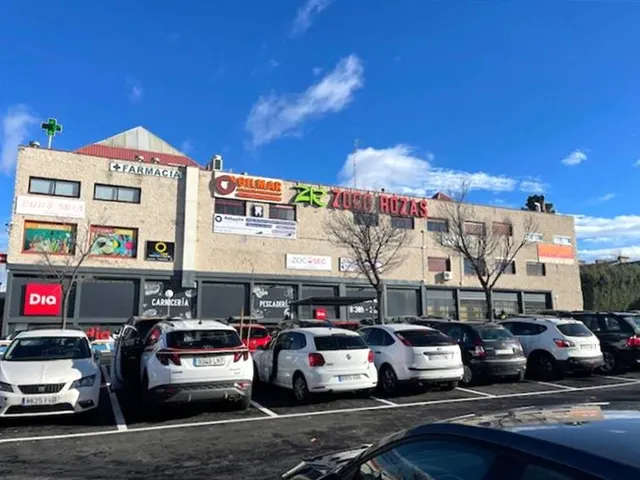 Venta local comercial en Las Rozas de Madrid - foto 4