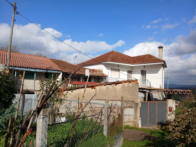 DOS Casas Adosadas, con Finca 1.800 m2. TOEN. - foto 3