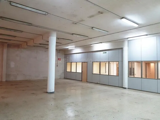 Local comercial - Esplugues de Llobregat (Can Clota) — 4