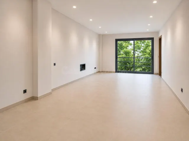 FABULOSO ÁTICO DE OBRA NUEVA CON TERRAZA EN SOLARIUM EN ZONA - foto 2